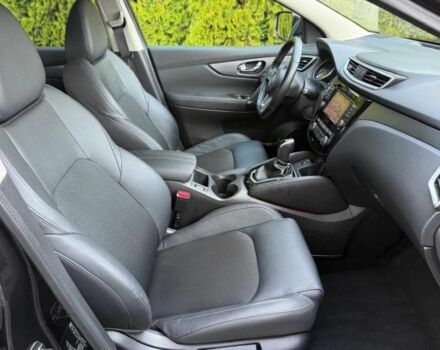 Черный Ниссан Кашкай, объемом двигателя 1.3 л и пробегом 89 тыс. км за 9200 $, фото 8 на Automoto.ua