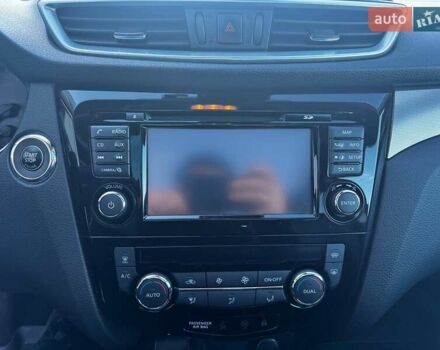 Черный Ниссан Кашкай, объемом двигателя 1.6 л и пробегом 56 тыс. км за 19350 $, фото 42 на Automoto.ua