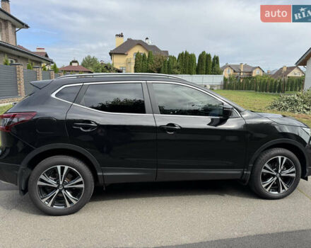 Черный Ниссан Кашкай, объемом двигателя 1.6 л и пробегом 41 тыс. км за 24500 $, фото 6 на Automoto.ua
