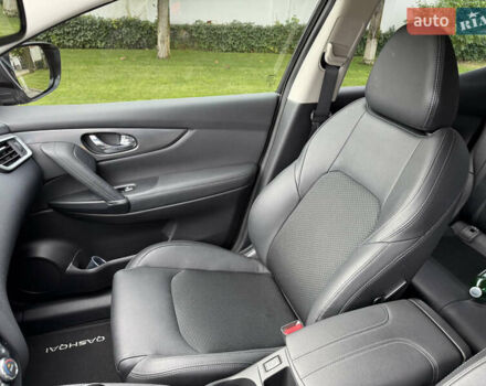 Черный Ниссан Кашкай, объемом двигателя 1.6 л и пробегом 41 тыс. км за 24500 $, фото 10 на Automoto.ua