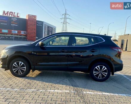 Черный Ниссан Кашкай, объемом двигателя 1.6 л и пробегом 95 тыс. км за 18500 $, фото 2 на Automoto.ua