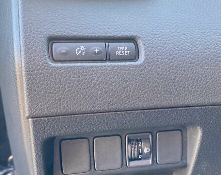 Черный Ниссан Кашкай, объемом двигателя 1.6 л и пробегом 95 тыс. км за 18500 $, фото 11 на Automoto.ua