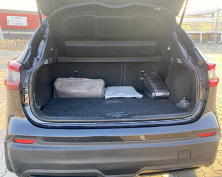 Черный Ниссан Кашкай, объемом двигателя 1.6 л и пробегом 95 тыс. км за 18500 $, фото 8 на Automoto.ua