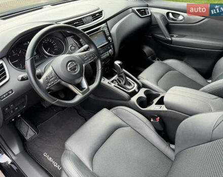 Черный Ниссан Кашкай, объемом двигателя 1.6 л и пробегом 41 тыс. км за 24500 $, фото 9 на Automoto.ua