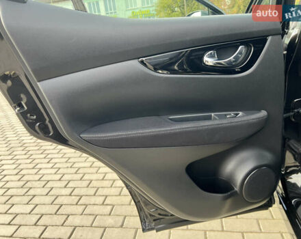 Чорний Ніссан Кашкай, об'ємом двигуна 1.5 л та пробігом 189 тис. км за 19553 $, фото 18 на Automoto.ua