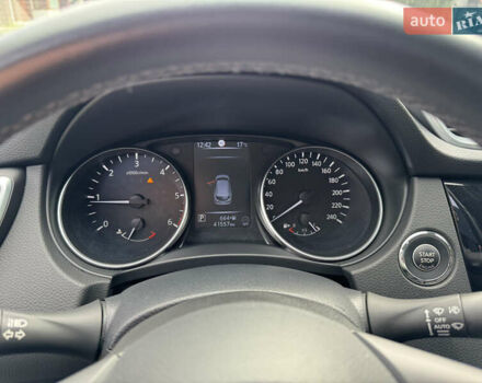 Черный Ниссан Кашкай, объемом двигателя 1.6 л и пробегом 41 тыс. км за 24500 $, фото 13 на Automoto.ua