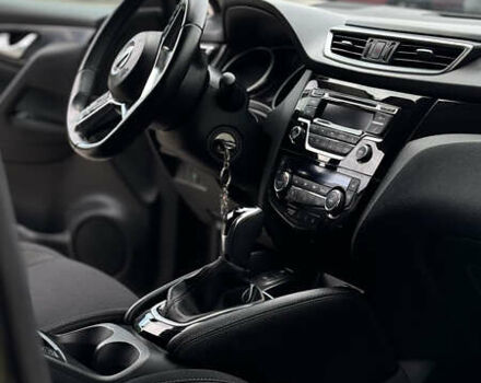 Чорний Ніссан Кашкай, об'ємом двигуна 2 л та пробігом 75 тис. км за 22000 $, фото 1 на Automoto.ua