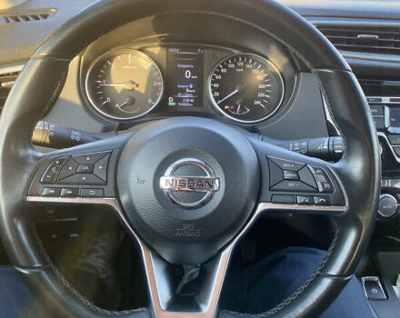 Черный Ниссан Кашкай, объемом двигателя 1.6 л и пробегом 95 тыс. км за 18500 $, фото 10 на Automoto.ua