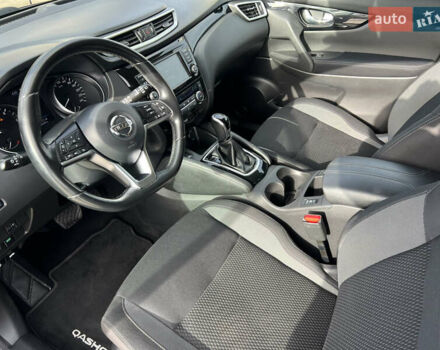 Чорний Ніссан Кашкай, об'ємом двигуна 1.5 л та пробігом 189 тис. км за 19553 $, фото 14 на Automoto.ua