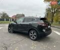 Черный Ниссан Кашкай, объемом двигателя 1.6 л и пробегом 31 тыс. км за 18500 $, фото 2 на Automoto.ua