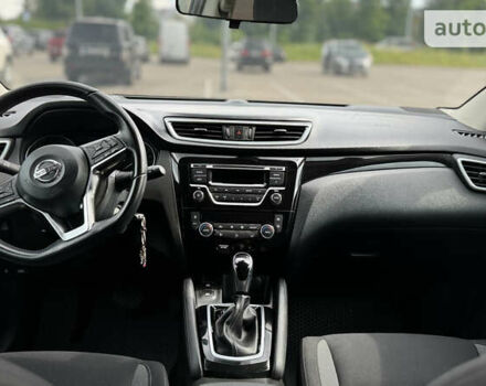 Чорний Ніссан Кашкай, об'ємом двигуна 2 л та пробігом 75 тис. км за 22000 $, фото 4 на Automoto.ua