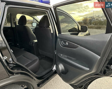 Черный Ниссан Кашкай, объемом двигателя 2 л и пробегом 27 тыс. км за 18400 $, фото 41 на Automoto.ua