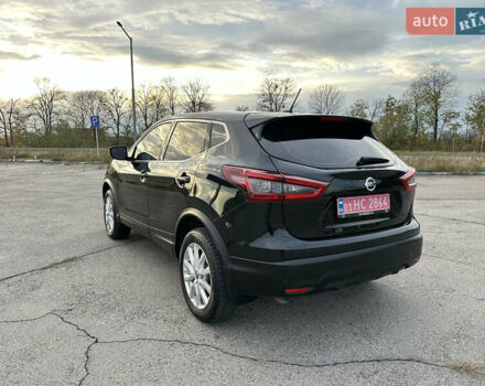 Черный Ниссан Кашкай, объемом двигателя 2 л и пробегом 27 тыс. км за 18400 $, фото 8 на Automoto.ua