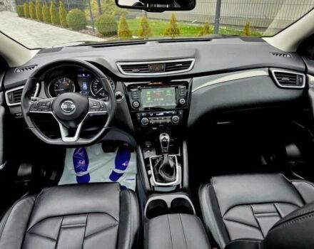 Черный Ниссан Кашкай, объемом двигателя 1.3 л и пробегом 67 тыс. км за 12000 $, фото 8 на Automoto.ua