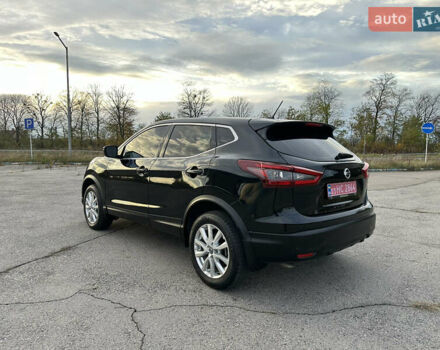 Черный Ниссан Кашкай, объемом двигателя 2 л и пробегом 27 тыс. км за 18400 $, фото 7 на Automoto.ua