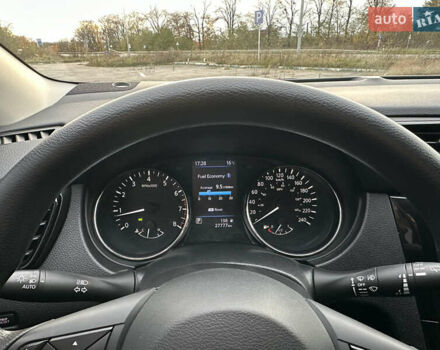 Черный Ниссан Кашкай, объемом двигателя 2 л и пробегом 27 тыс. км за 18400 $, фото 33 на Automoto.ua