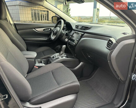 Черный Ниссан Кашкай, объемом двигателя 2 л и пробегом 27 тыс. км за 18400 $, фото 29 на Automoto.ua