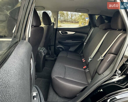 Черный Ниссан Кашкай, объемом двигателя 2 л и пробегом 27 тыс. км за 18400 $, фото 44 на Automoto.ua