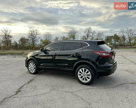 Черный Ниссан Кашкай, объемом двигателя 2 л и пробегом 27 тыс. км за 18400 $, фото 6 на Automoto.ua