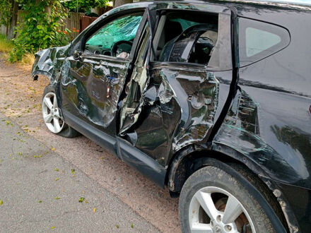 Чорний Ніссан Кашкай, об'ємом двигуна 1.5 л та пробігом 0 тис. км за 3000 $, фото 1 на Automoto.ua