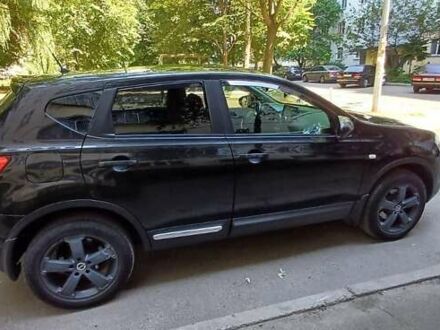 Черный Ниссан Кашкай, объемом двигателя 2 л и пробегом 299 тыс. км за 8800 $, фото 1 на Automoto.ua