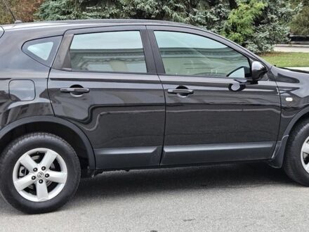 Черный Ниссан Кашкай, объемом двигателя 2 л и пробегом 143 тыс. км за 7800 $, фото 1 на Automoto.ua