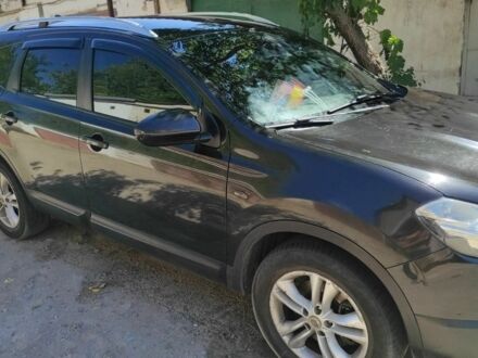 Черный Ниссан Кашкай, объемом двигателя 2 л и пробегом 222 тыс. км за 7500 $, фото 1 на Automoto.ua