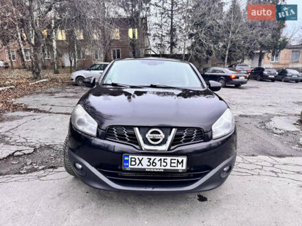 Черный Ниссан Кашкай, объемом двигателя 1.6 л и пробегом 300 тыс. км за 10300 $, фото 1 на Automoto.ua