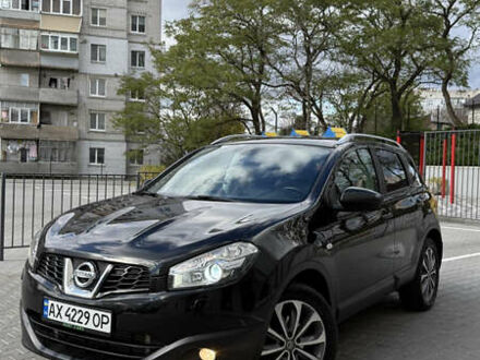 Черный Ниссан Кашкай, объемом двигателя 2 л и пробегом 220 тыс. км за 12300 $, фото 1 на Automoto.ua