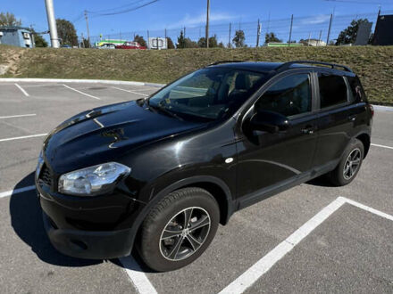 Черный Ниссан Кашкай, объемом двигателя 1.6 л и пробегом 170 тыс. км за 12700 $, фото 1 на Automoto.ua