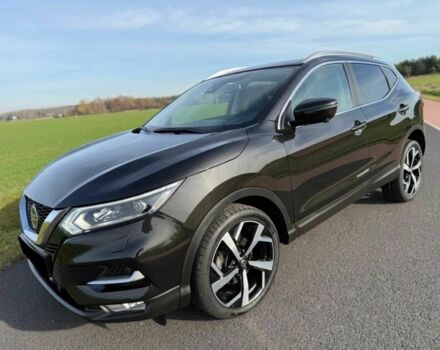 Черный Ниссан Кашкай, объемом двигателя 1.3 л и пробегом 89 тыс. км за 9200 $, фото 1 на Automoto.ua