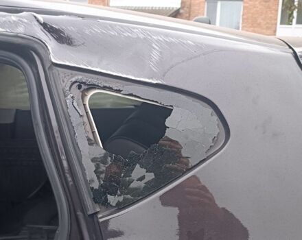 Фиолетовый Ниссан Кашкай, объемом двигателя 2 л и пробегом 190 тыс. км за 3500 $, фото 7 на Automoto.ua