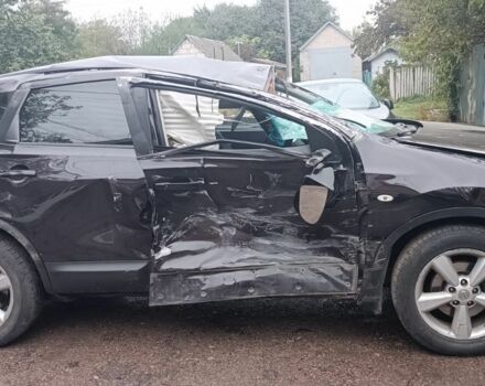 Фиолетовый Ниссан Кашкай, объемом двигателя 2 л и пробегом 190 тыс. км за 3500 $, фото 2 на Automoto.ua