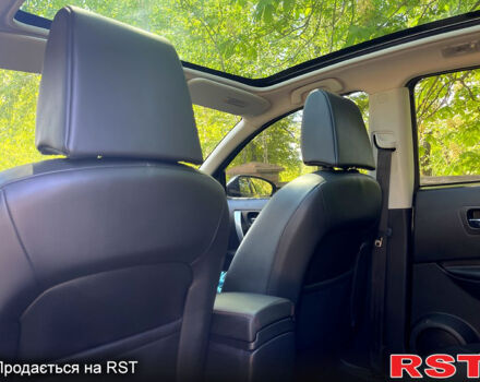 Фиолетовый Ниссан Кашкай, объемом двигателя 2 л и пробегом 275 тыс. км за 9200 $, фото 3 на Automoto.ua