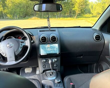 Фиолетовый Ниссан Кашкай, объемом двигателя 2 л и пробегом 210 тыс. км за 10500 $, фото 5 на Automoto.ua