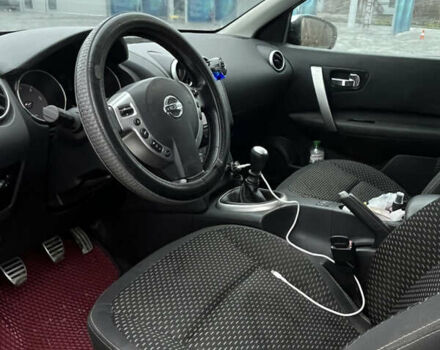 Фиолетовый Ниссан Кашкай, объемом двигателя 1.46 л и пробегом 243 тыс. км за 9800 $, фото 9 на Automoto.ua