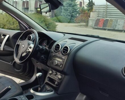 Фиолетовый Ниссан Кашкай, объемом двигателя 1.6 л и пробегом 220 тыс. км за 9700 $, фото 12 на Automoto.ua