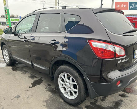 Фиолетовый Ниссан Кашкай, объемом двигателя 2 л и пробегом 238 тыс. км за 12200 $, фото 4 на Automoto.ua