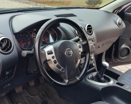 Фиолетовый Ниссан Кашкай, объемом двигателя 1.6 л и пробегом 220 тыс. км за 9700 $, фото 11 на Automoto.ua