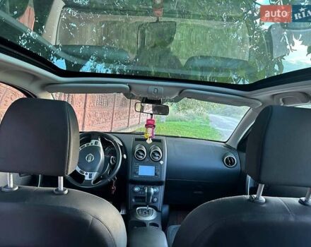 Фиолетовый Ниссан Кашкай, объемом двигателя 2 л и пробегом 193 тыс. км за 10700 $, фото 5 на Automoto.ua