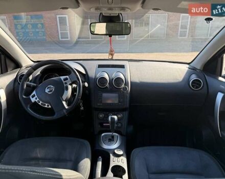 Фиолетовый Ниссан Кашкай, объемом двигателя 2 л и пробегом 305 тыс. км за 10000 $, фото 7 на Automoto.ua