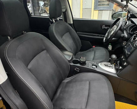 Ніссан Кашкай 2010 у Одесі на Automoto.ua Фіолетовий Ніссан Кашкай, об'ємом двигуна 2 л та пробігом 150 тис. км за 11000 $, фото 13 на Automoto.ua