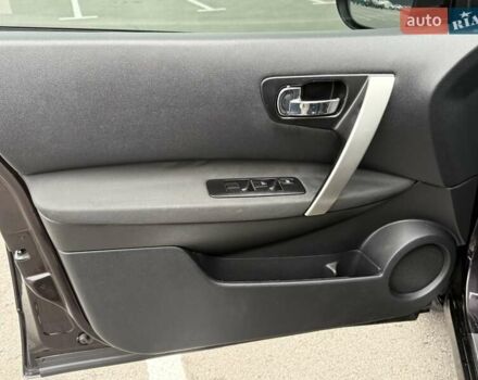 Фиолетовый Ниссан Кашкай, объемом двигателя 2 л и пробегом 163 тыс. км за 9500 $, фото 13 на Automoto.ua