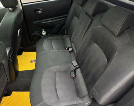 Ніссан Кашкай 2010 у Одесі на Automoto.ua Фіолетовий Ніссан Кашкай, об'ємом двигуна 2 л та пробігом 150 тис. км за 11000 $, фото 16 на Automoto.ua