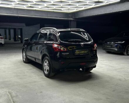 Фиолетовый Ниссан Кашкай, объемом двигателя 2 л и пробегом 183 тыс. км за 13700 $, фото 3 на Automoto.ua