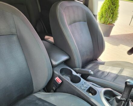 Фіолетовий Ніссан Кашкай, об'ємом двигуна 1.6 л та пробігом 166 тис. км за 9200 $, фото 9 на Automoto.ua