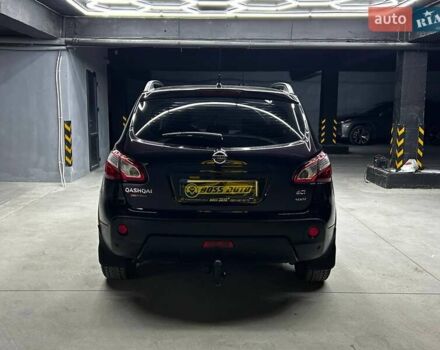 Фиолетовый Ниссан Кашкай, объемом двигателя 2 л и пробегом 183 тыс. км за 13700 $, фото 4 на Automoto.ua