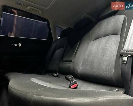 Фиолетовый Ниссан Кашкай, объемом двигателя 2 л и пробегом 183 тыс. км за 13700 $, фото 12 на Automoto.ua