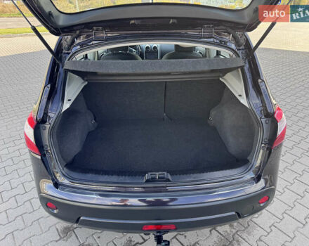 Ніссан Кашкай 2011 у Хмельницькому на Automoto.ua Фіолетовий Ніссан Кашкай, об'ємом двигуна 1.46 л та пробігом 221 тис. км за 9700 $, фото 29 на Automoto.ua