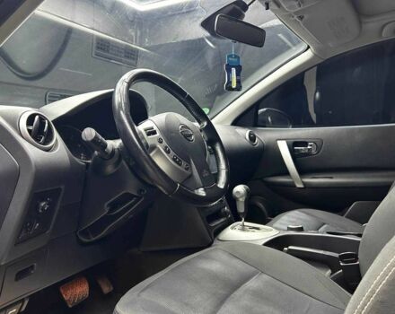 Фиолетовый Ниссан Кашкай, объемом двигателя 2 л и пробегом 183 тыс. км за 13700 $, фото 6 на Automoto.ua